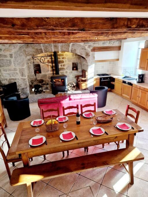 Hébergement de vacances Maison Paysanne, Proche Aubrac Huparlac